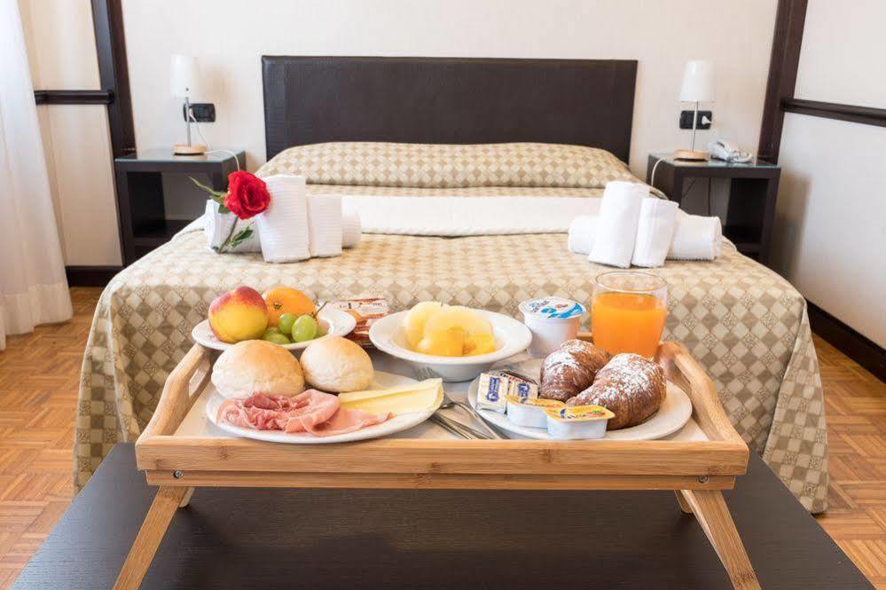 Astoria Hotel